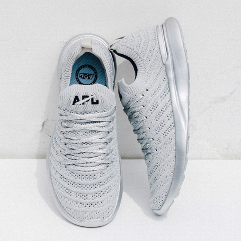 APL Techloom Wave Metallic Silver/Black SOLD OUT 7.5 Worn Once